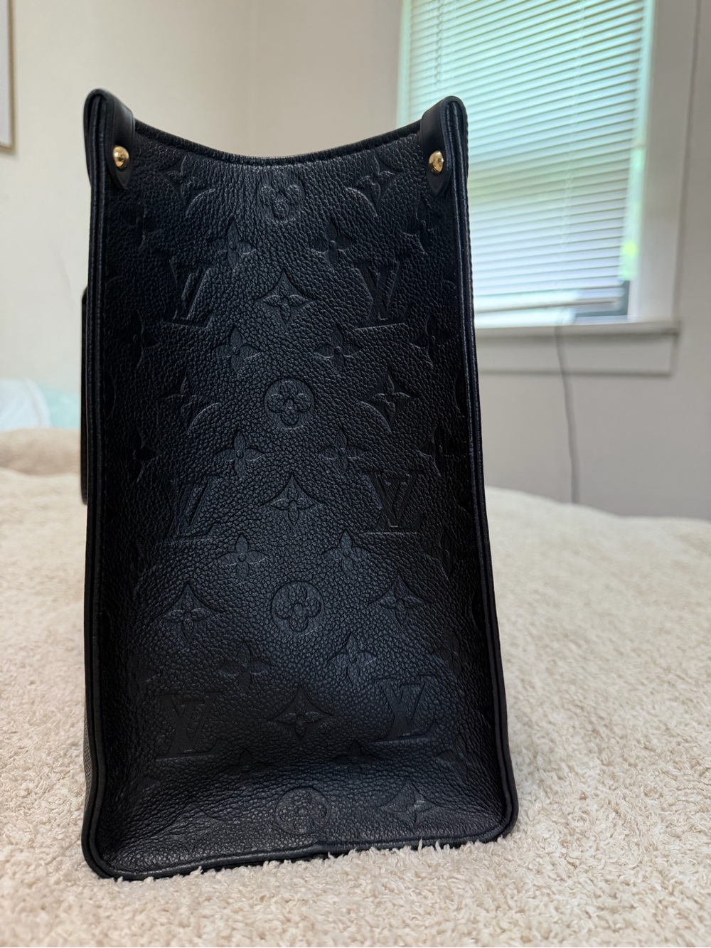 Louis Vuitton onthego MM - Picture 3 of 7